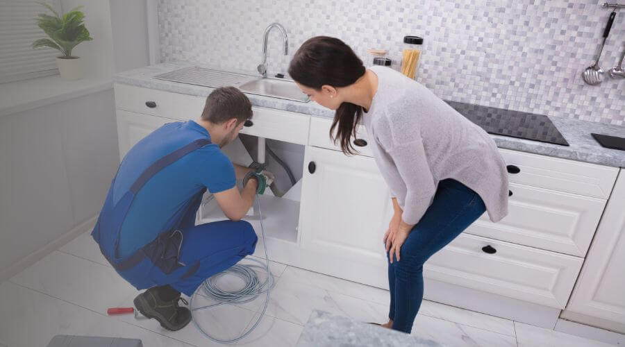 Expert burst pipe repair services in Canaan, IN